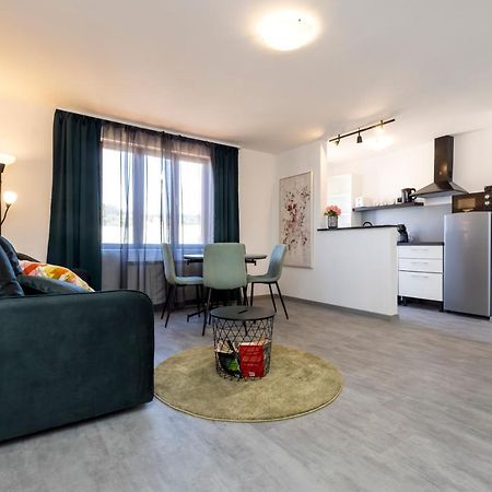 Providenca Accommodation Mali Lošinj Szoba fotó