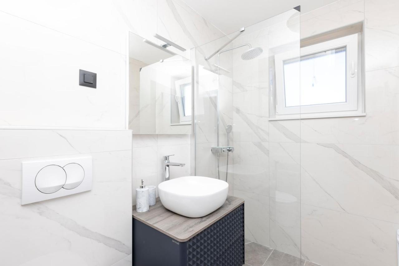 Providenca Accommodation Mali Lošinj Szoba fotó